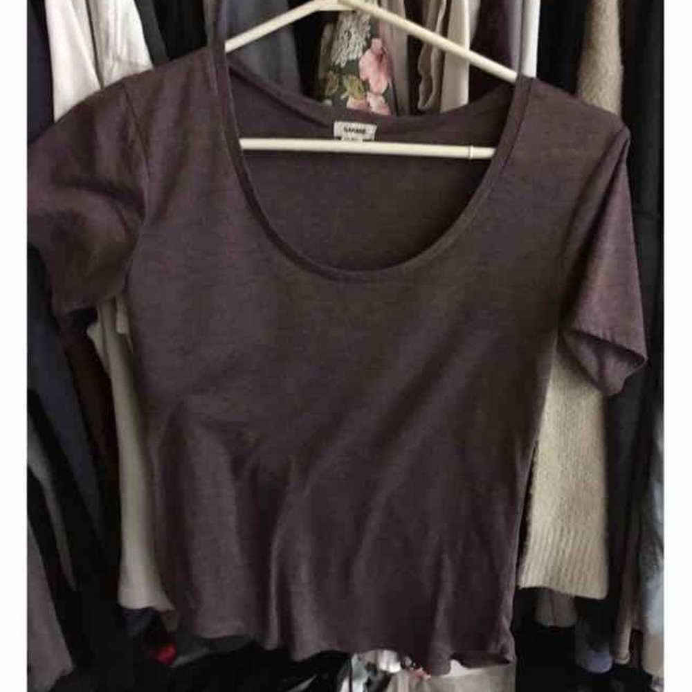 3/20$•🌸Purple shirt Garage